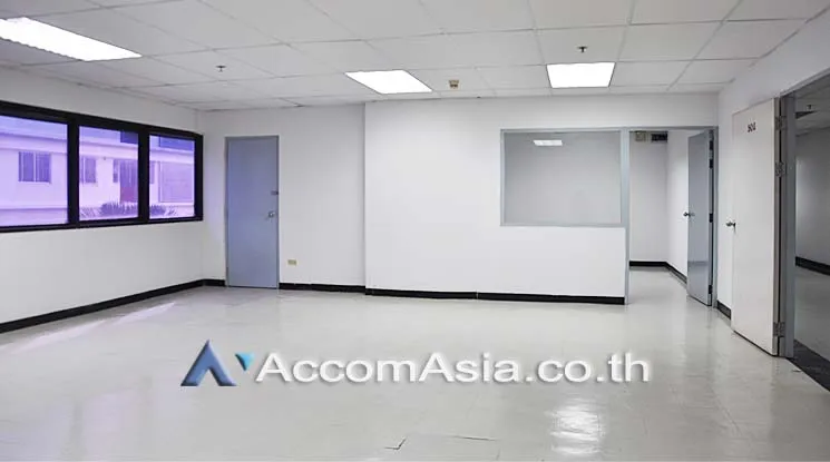 unit Office space For Rent in Silom, Bangkok  near BTS Saint Louis - BTS Surasak (AA16337)